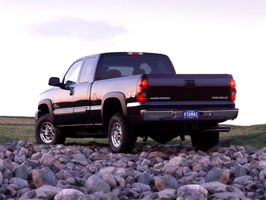  Chevrolet Silverado 2500 HD Extended Cab 2002 года  (фото 7 из 7)